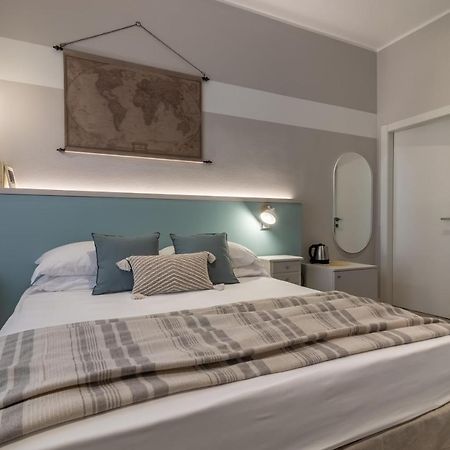 Aquamarina Hotel La Spezia Ngoại thất bức ảnh